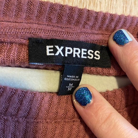 💕Like New EXPRESS sweater💕 - Picture 3 of 5